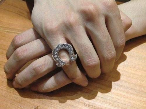 メンズのトップス