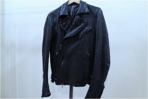 レザージャケットの川越