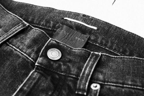 メンズのボトムス