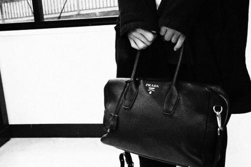 プラダのバッグ