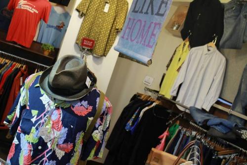 メンズのトップス