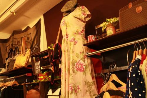 レディースのボトムス・スカート