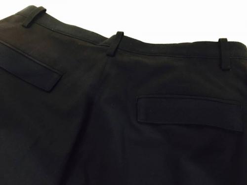 センタープレスパンツ