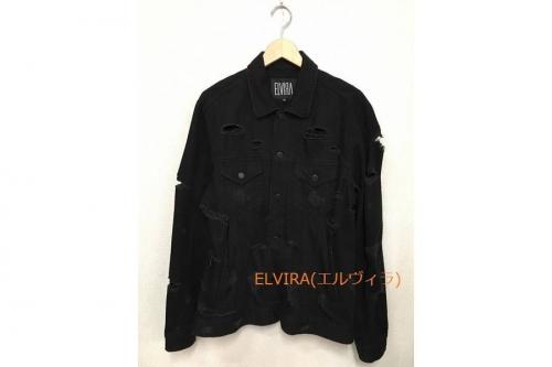 トップスのデニムジャケット