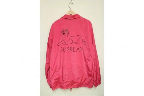 SUPREMEのパーカー