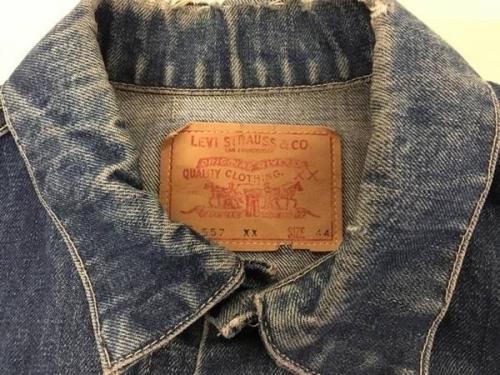 デニムジャケットの川越