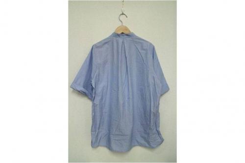 ワイドパンツのブラウス