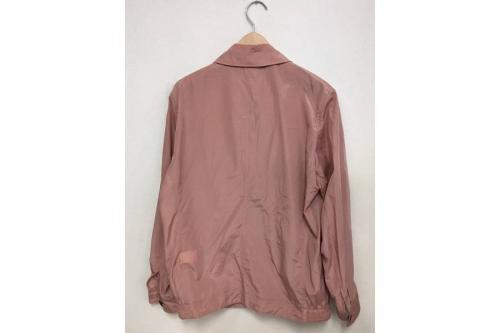 ジャケットのブルゾン