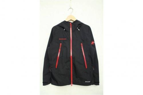 マムートのジャケット