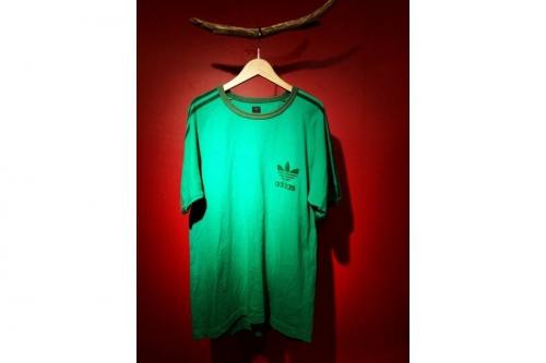 オーバーサイズのChampion