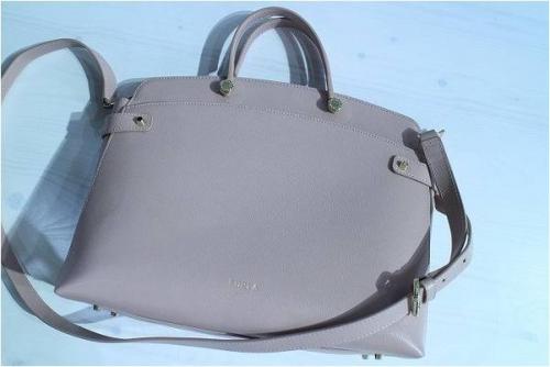 フルラのバッグ