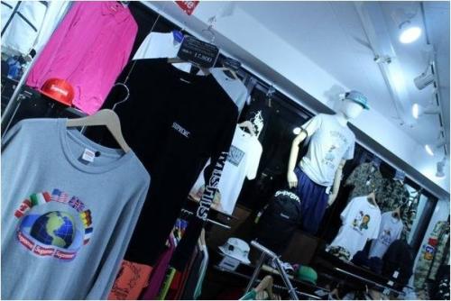 シュプリームのSUPREME