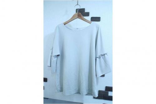 IENAのワイドパンツ