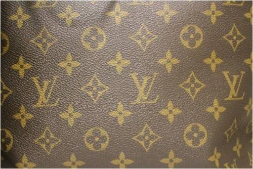モノグラムのLOUIS VUITTON