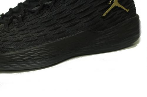 メロのシューズ