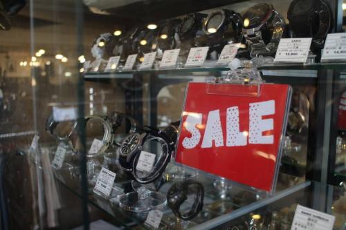 サングラスのアクセサリー