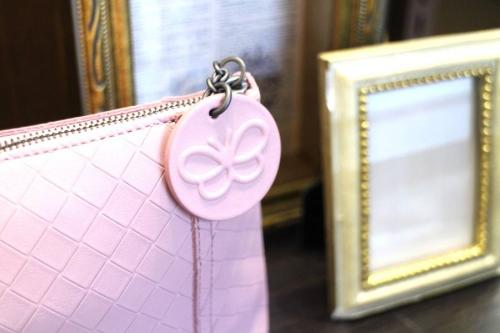 イントレッチオミラージュポーチの中古