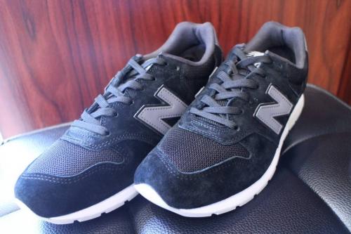 ニューバランスのMRL996JN