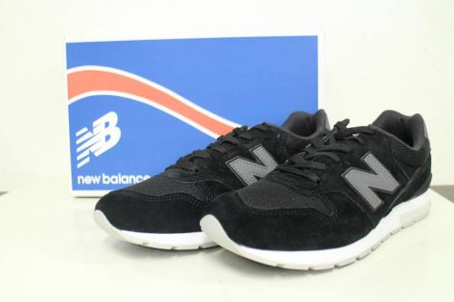 スニーカーのメンズ