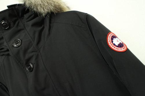 BEAMSのカナダーグース