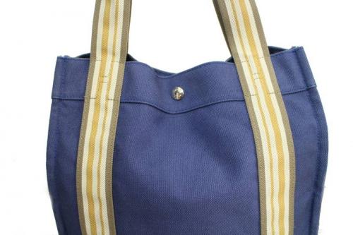 サック ド プラージュ ノマード エスカーレの中古