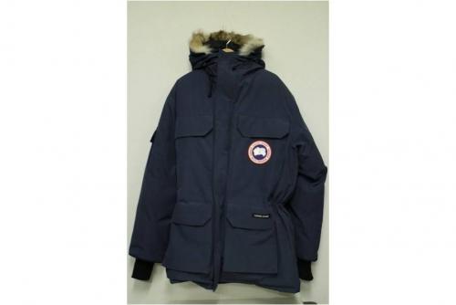 CANADA GOOSEのダウンジャケット