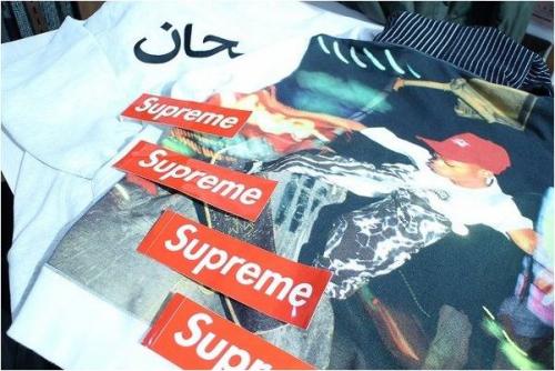 SUPREMEのシュプリーム