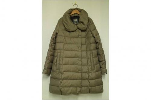 タトラスのダウンコート