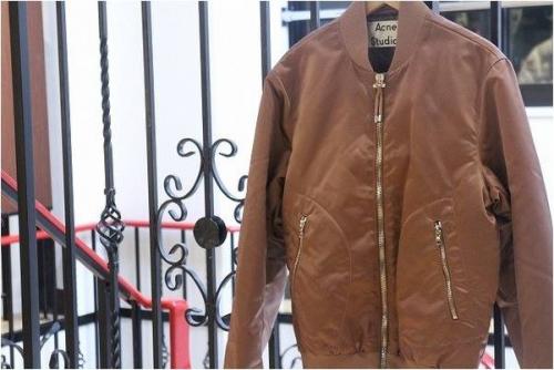 レディースのトップス