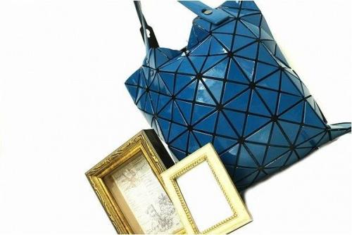 BAO BAO ISSEY MIYAKEのバッグ