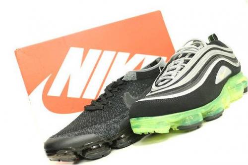 AIR VAPORMAXのスニーカー