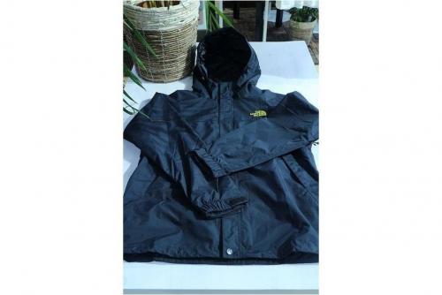 ノースフェイスのマウンテンパーカー