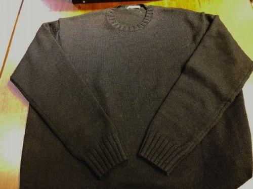 オーラリーのニット