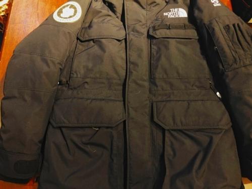 ダウンジャケット