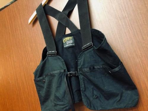 メンズのハンティングベスト