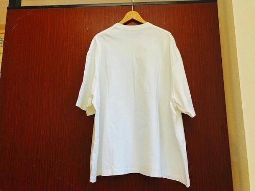 バレンシアガのOver size T Shirt