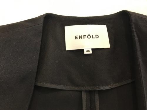 ENFOLD （エンフォルド）のライトクロスノーカラージャケットが
