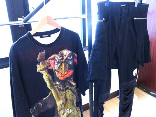 アンダーカバーのTシャツ