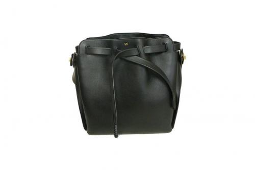 アニヤハインドマーチのショルダーバッグ