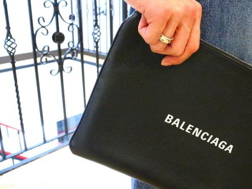 ストリートブランドのBALENCIAGA