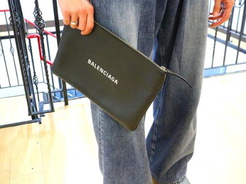 BALENCIAGAのバレンシアガ