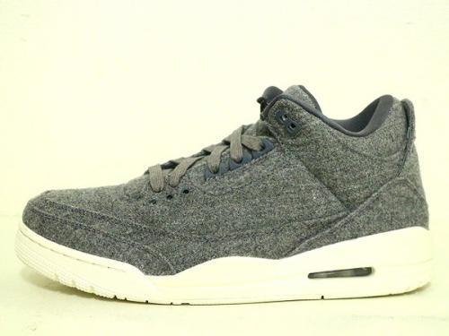 靴のスニーカー