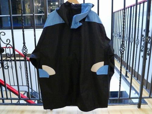 マルニのナイロンブルゾン