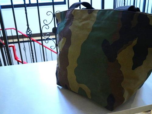 エルベシャプリエの舟方トート