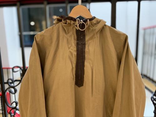 マルニのマウンテンパーカー