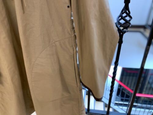 マウンテンパーカーの春服