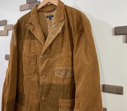 ジャケットのコーデュロイ