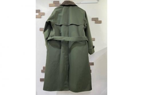 バブアーのトレンチコート