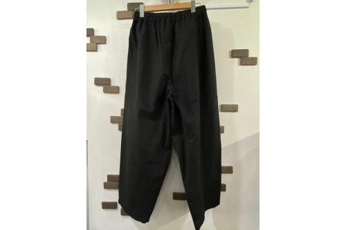 マイビューティフルランドレットのコクーンパンツ