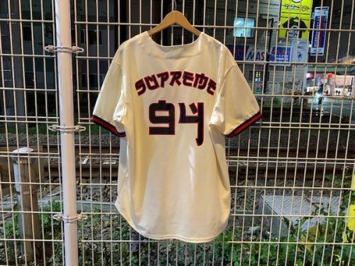 シュプリームのベースボールシャツ